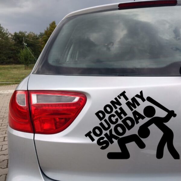 Sticker Nu imi atinge Skoda